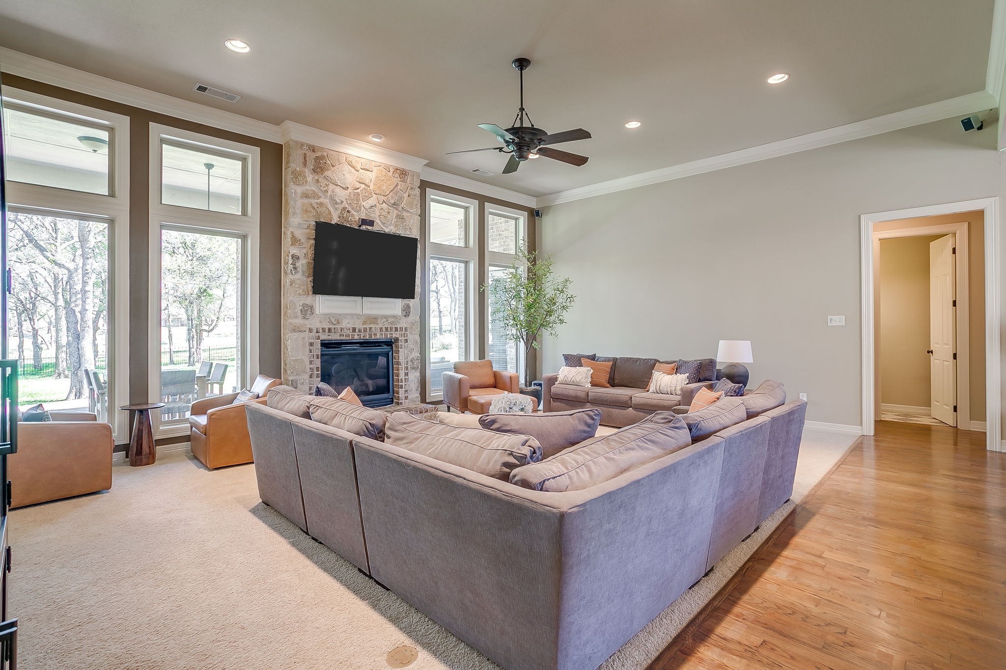 542 S Sugartree Drive Lipan TX 76462