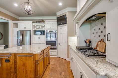 542 S Sugartree Drive Lipan TX 76462