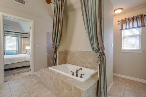 542 S Sugartree Drive Lipan TX 76462