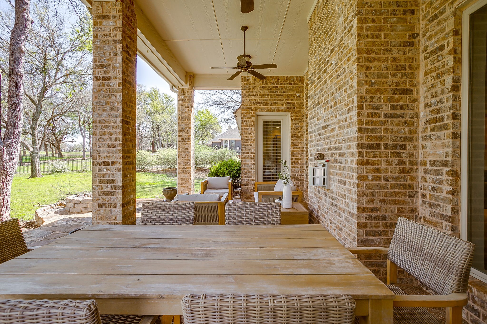 542 S Sugartree Drive Lipan TX 76462