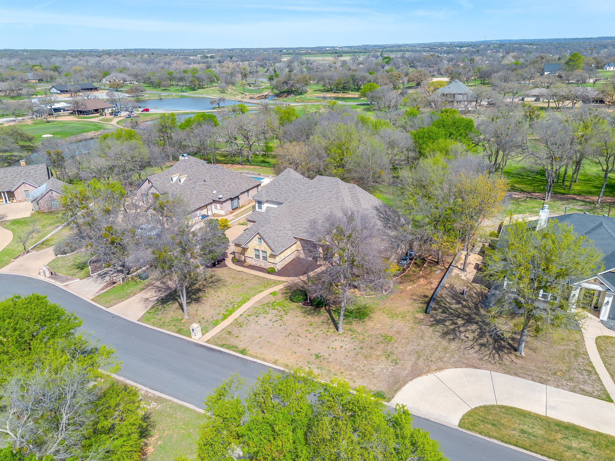 542 S Sugartree Drive Lipan TX 76462