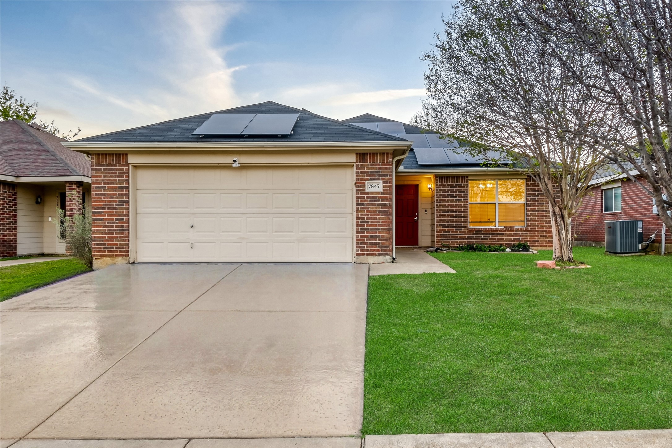 7845 Whitney Lane Fort Worth TX 76112
