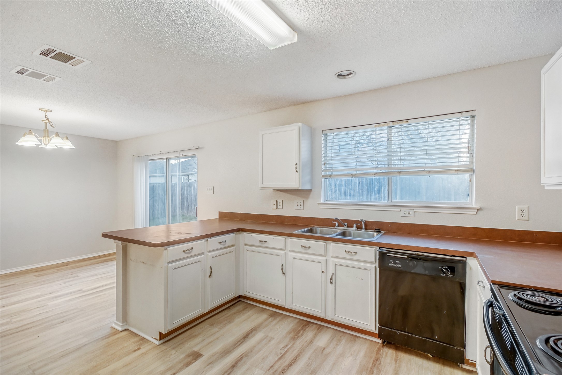 7845 Whitney Lane Fort Worth TX 76112
