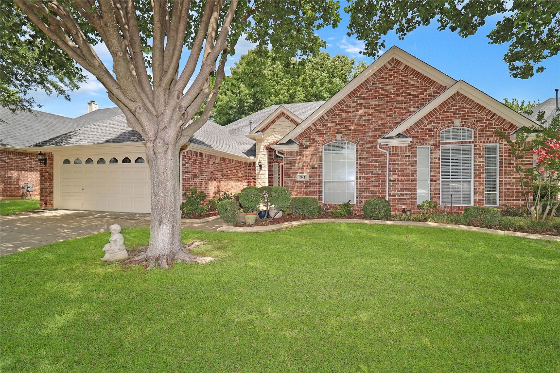 542 Queens Way Grand Prairie TX 75052