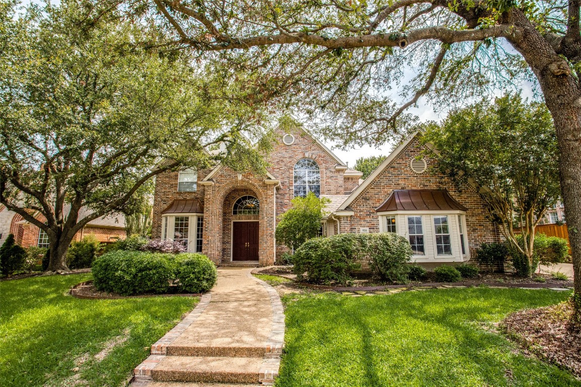 916 Parkwood Court Mckinney TX 75072