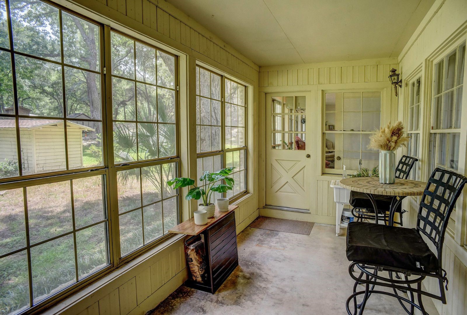 000 Laguna Lane Austin TX 78746