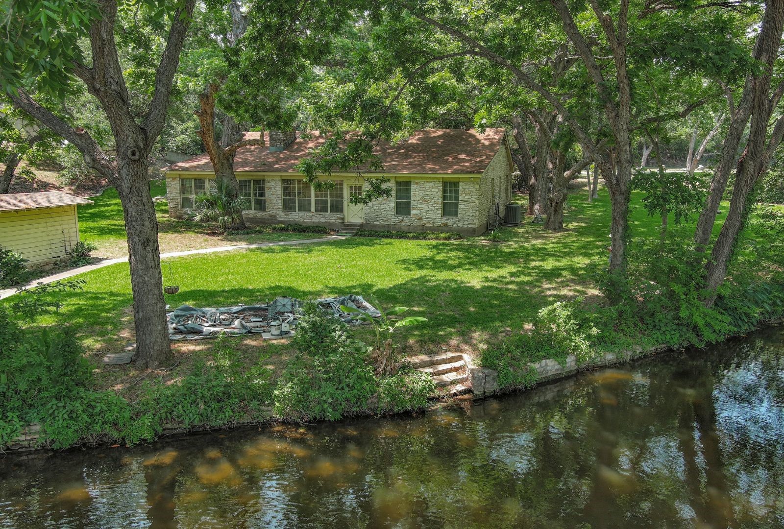 000 Laguna Lane Austin TX 78746