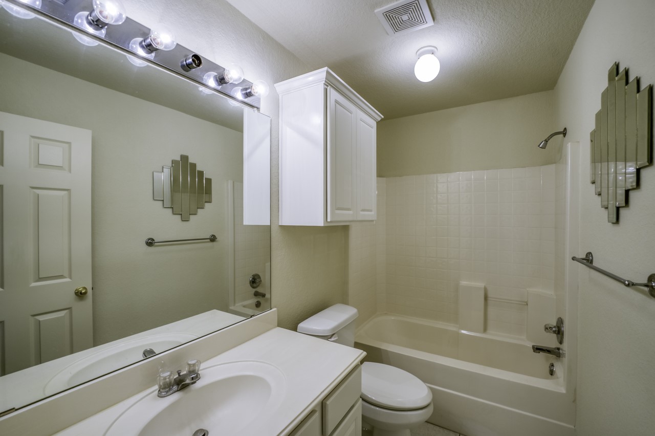 320 Shane Lane Burleson TX 76028