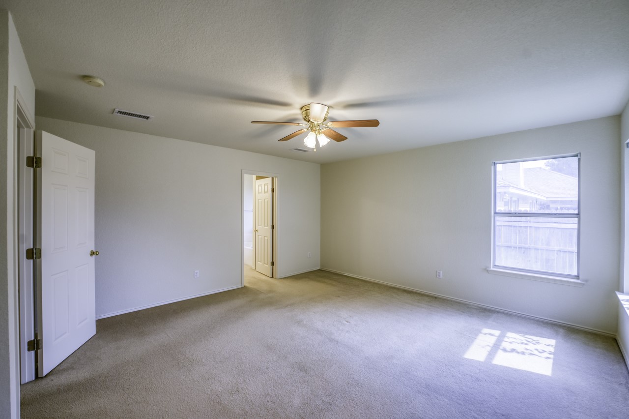 320 Shane Lane Burleson TX 76028