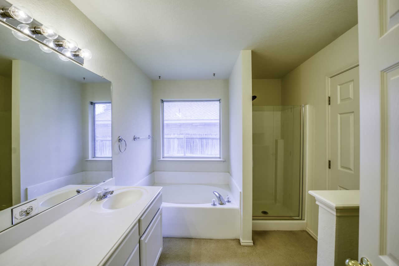 320 Shane Lane Burleson TX 76028