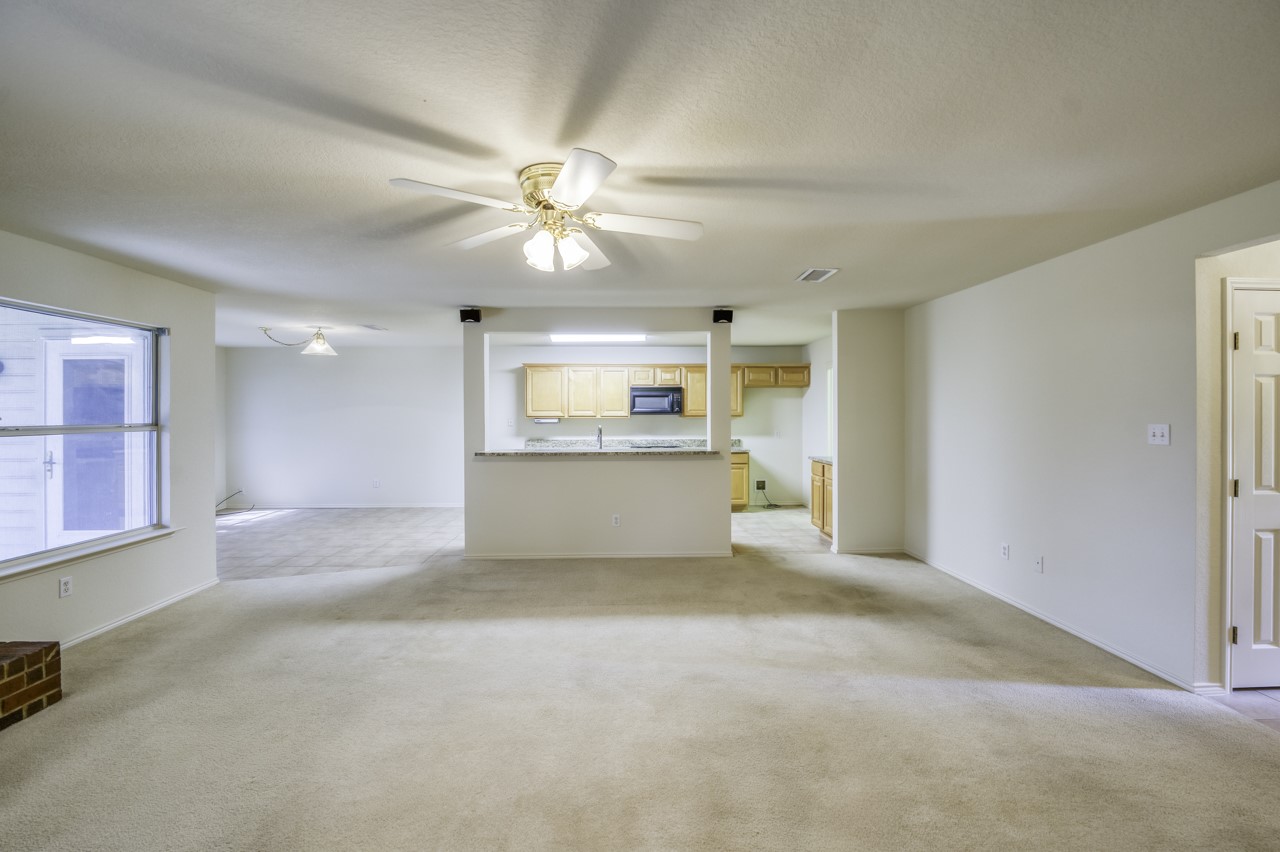 320 Shane Lane Burleson TX 76028
