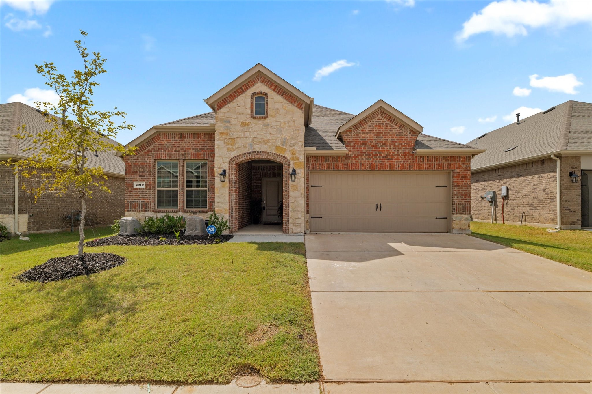 2919 Brady Starr Drive Aubrey TX 76227