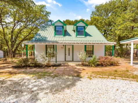 704 Mary Lou Street Azle TX 76020
