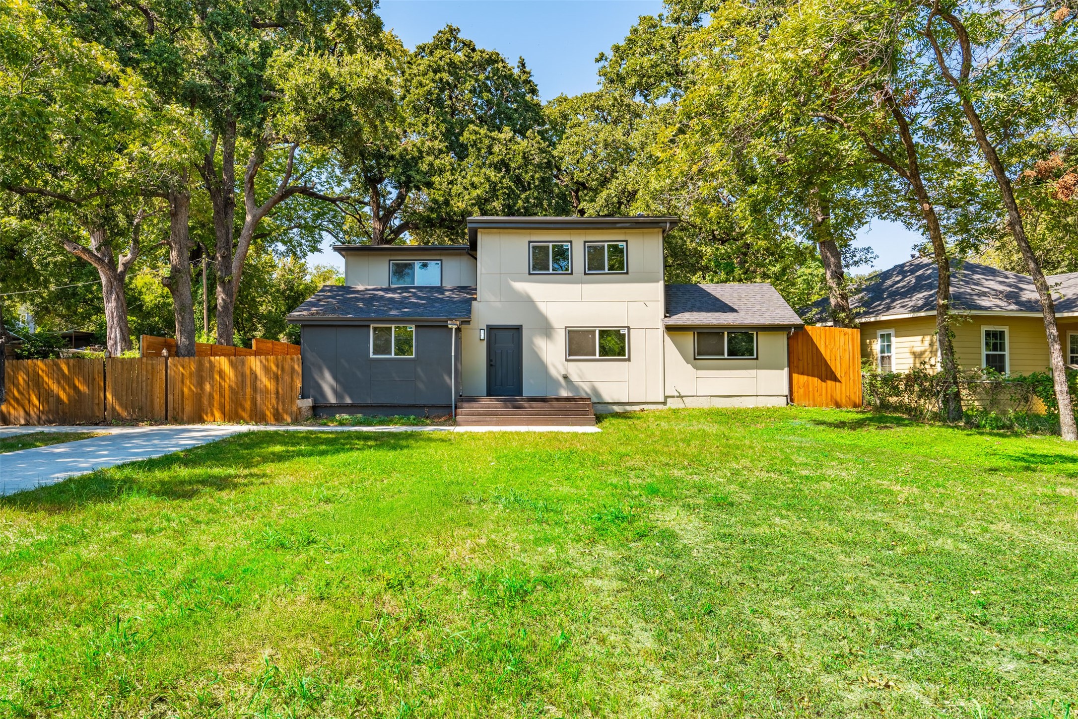 901 Isbell Road Fort Worth TX 76114