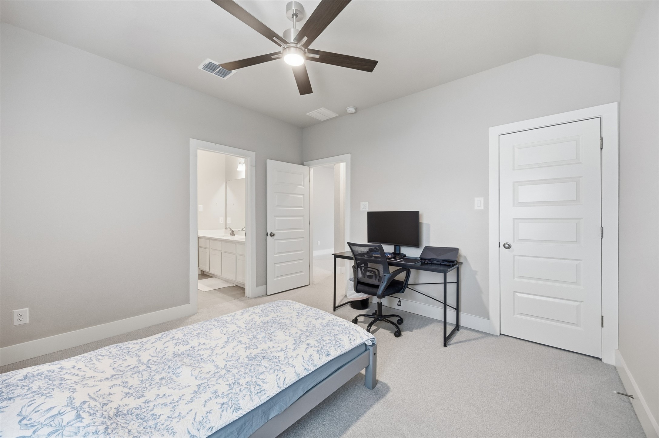 5805 Heatherwood Loop Sachse TX 75048