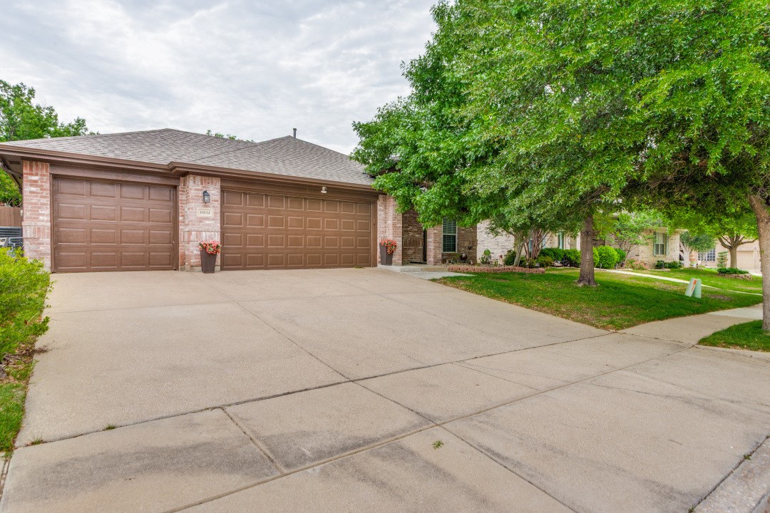 10534 Highland Ridge Road Fort Worth TX 76108