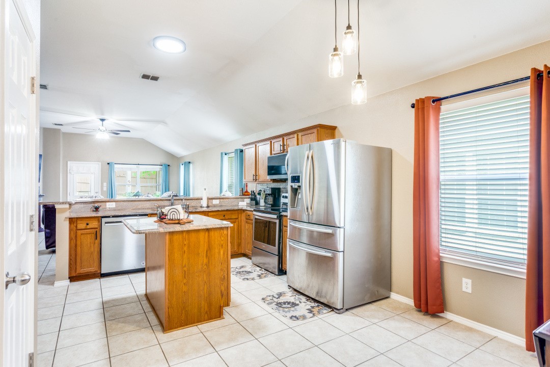 10534 Highland Ridge Road Fort Worth TX 76108