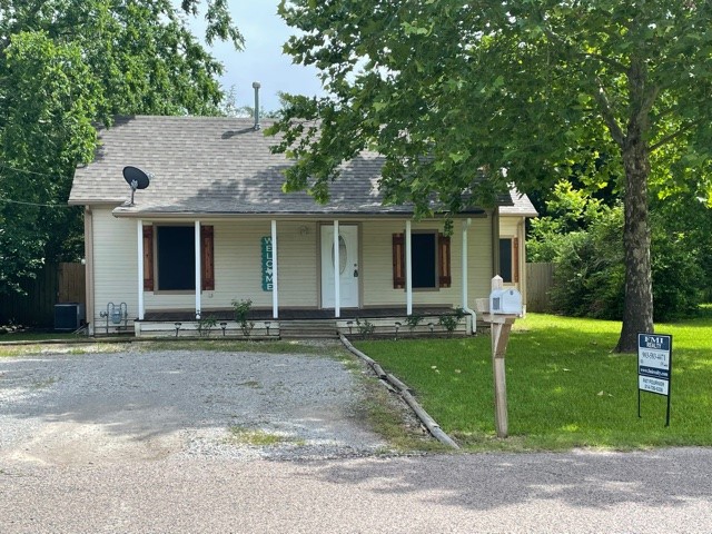 210 Chaffin Street Bonham TX 75418