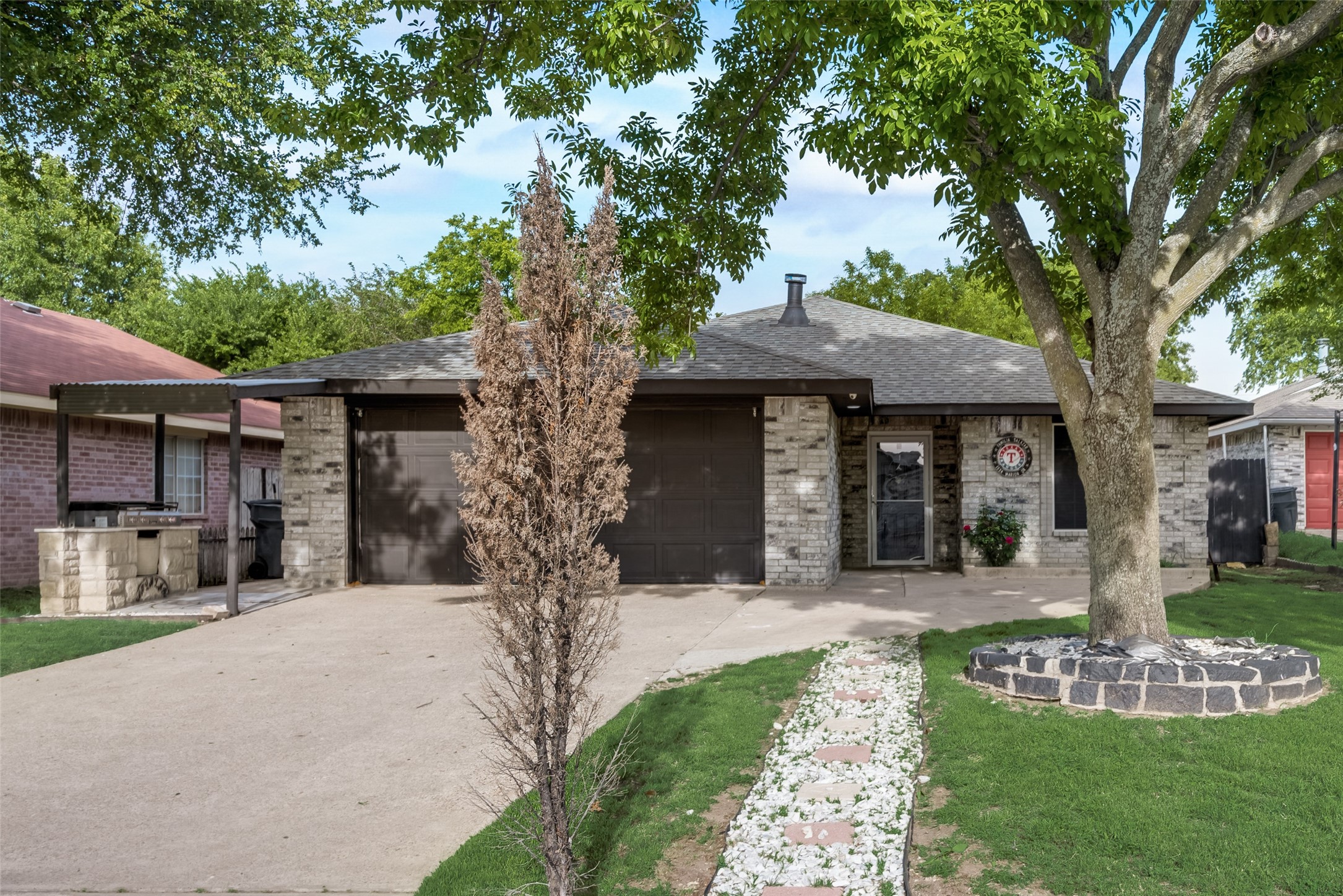1524 Marion Drive Dallas TX 75211