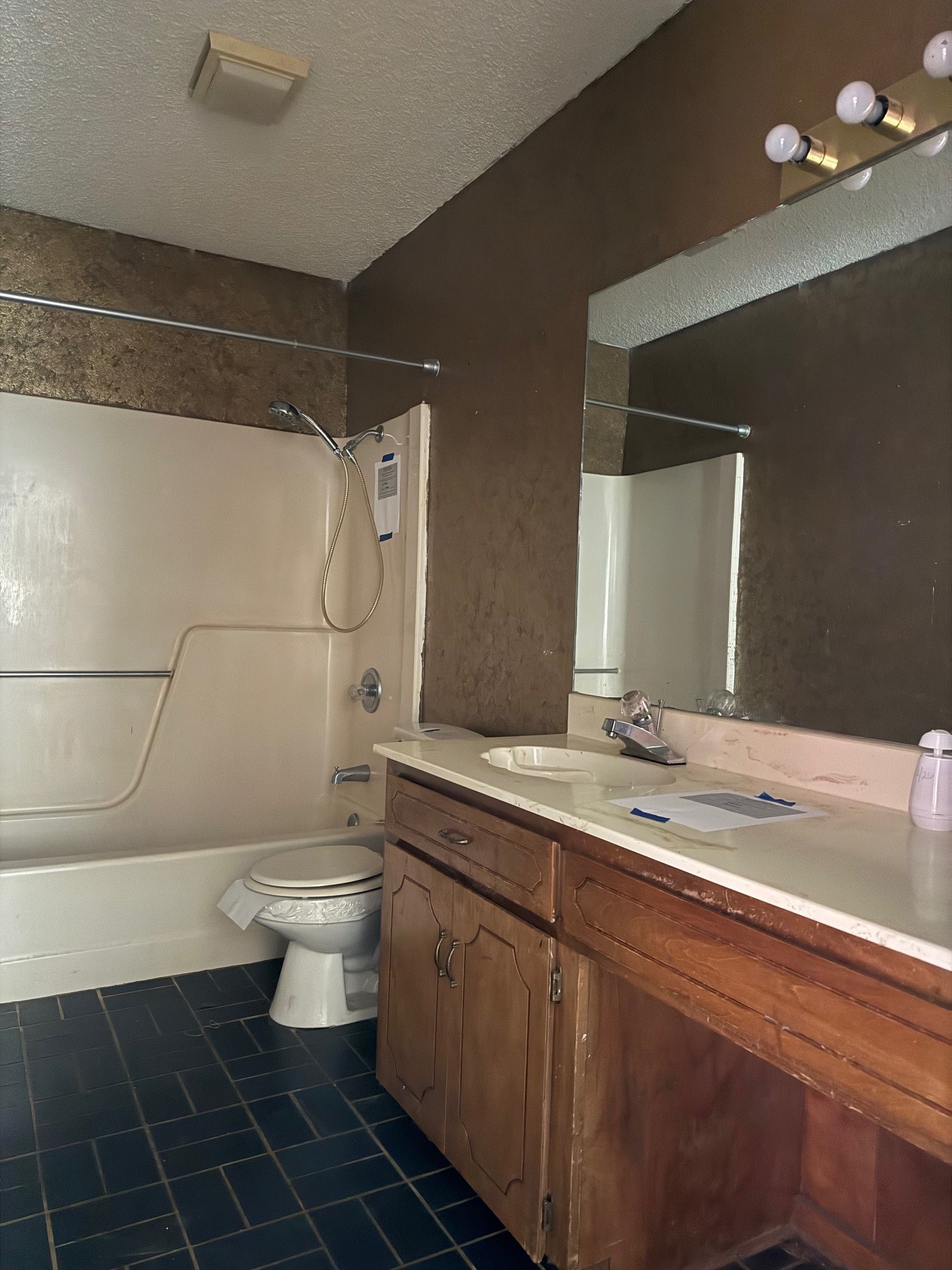 329 Walnut Avenue Azle TX 76020