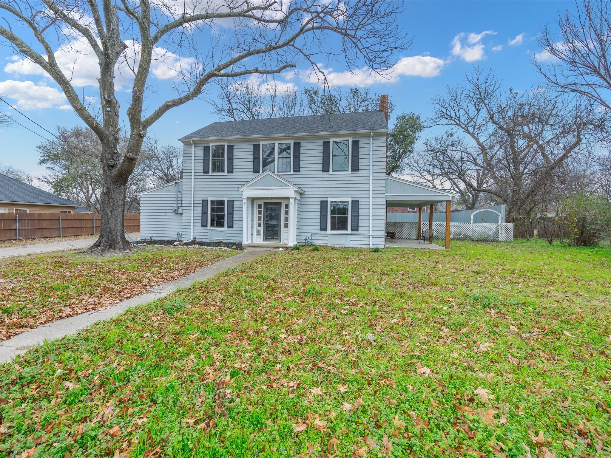 1102 N Preston Street Ennis TX 75119