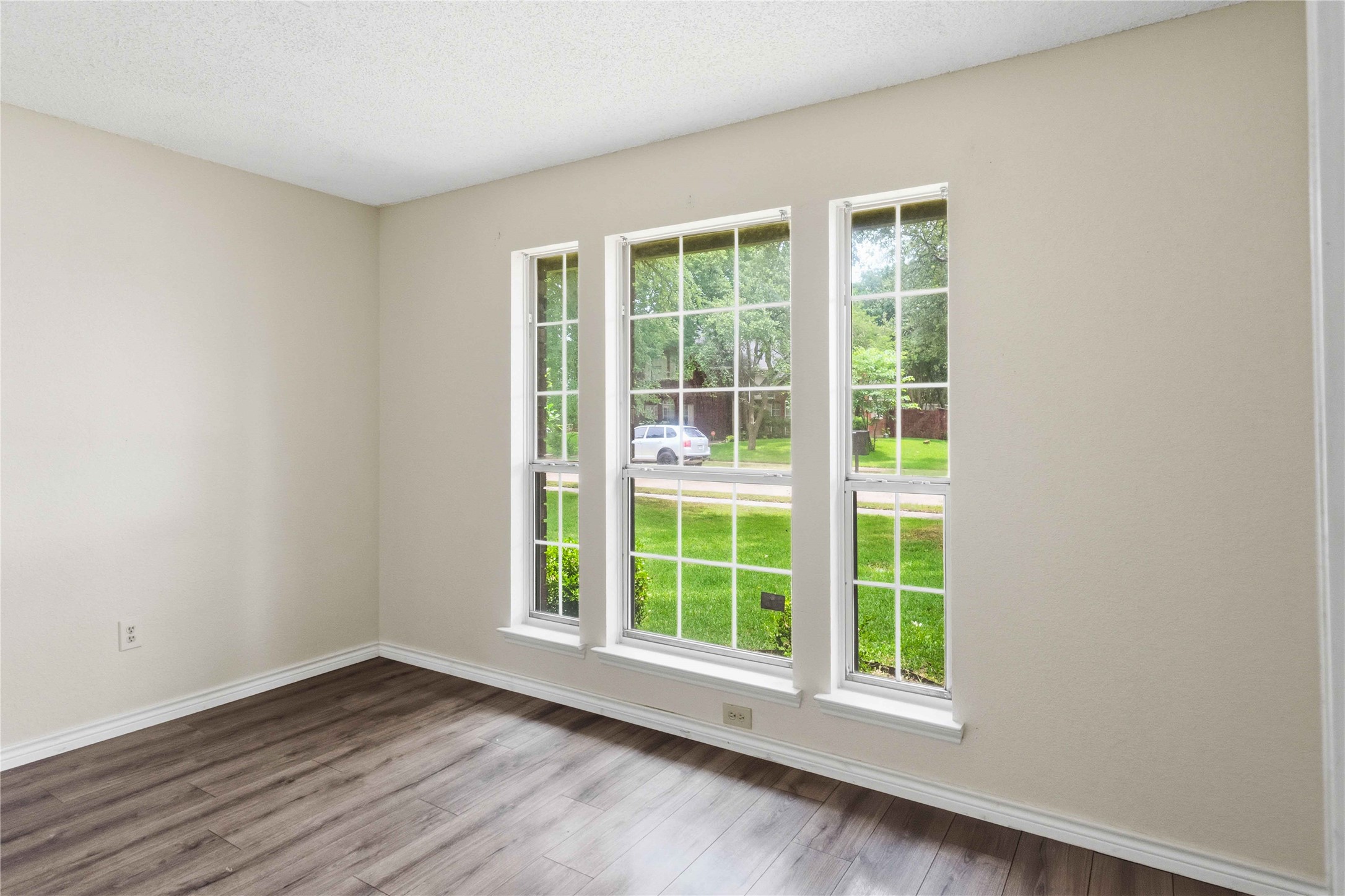 1403 Baker Cedar Hill TX 75104
