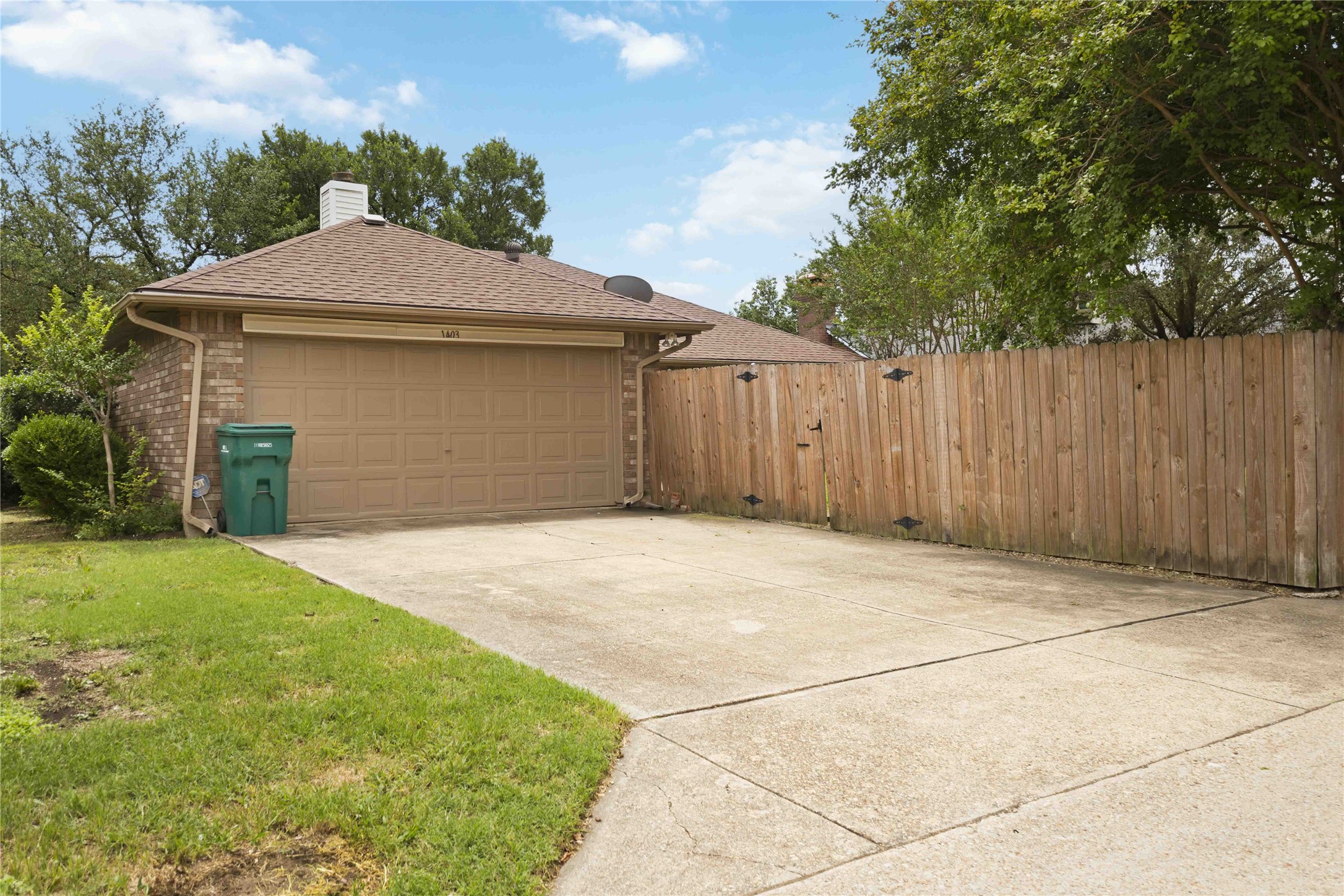 1403 Baker Cedar Hill TX 75104