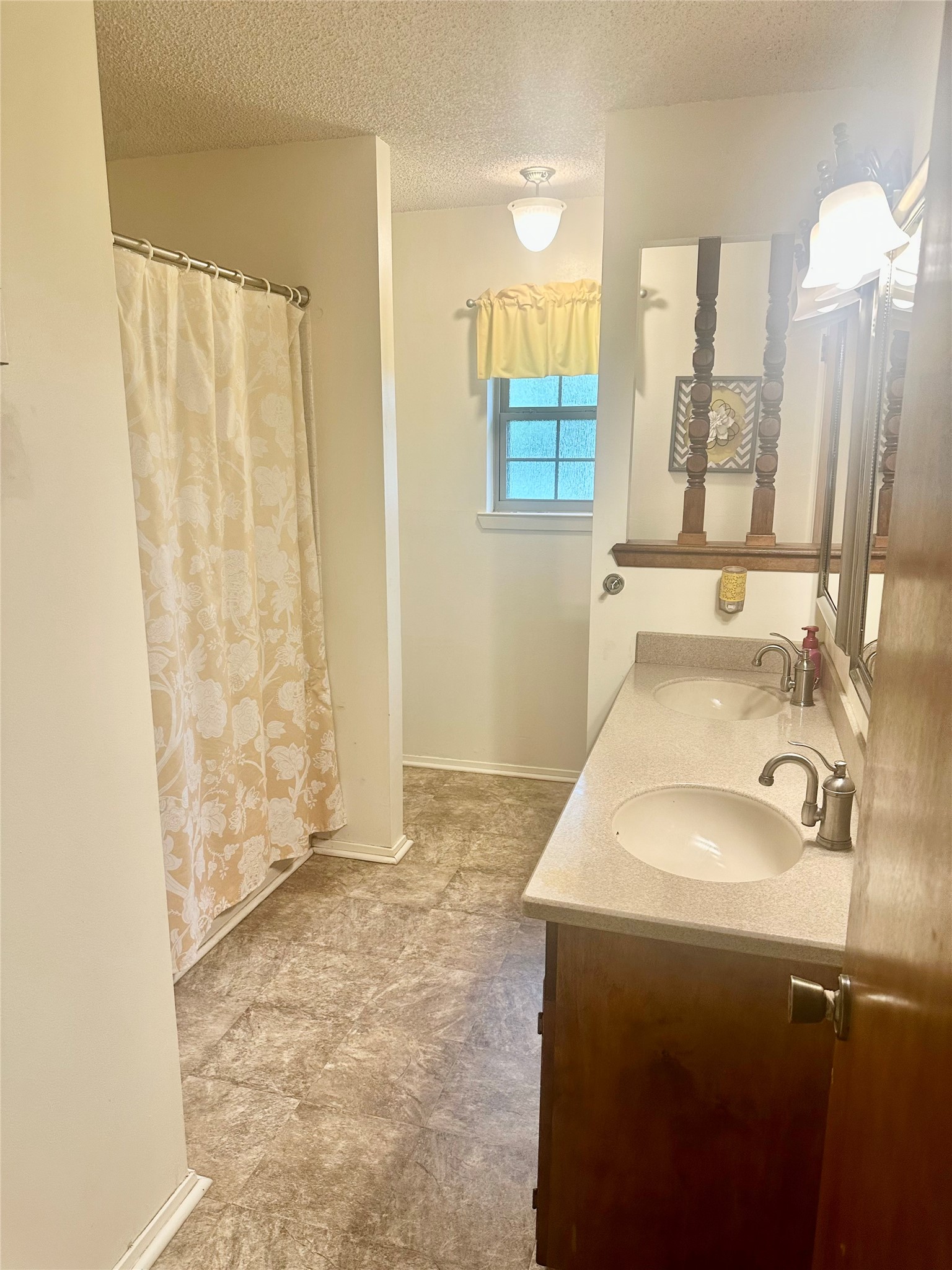 4142 Highway 83 Tuscola TX 79562
