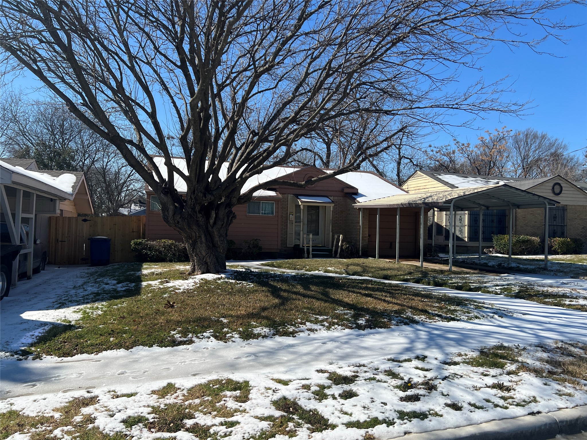 2641 Almeda Drive Dallas TX 75216