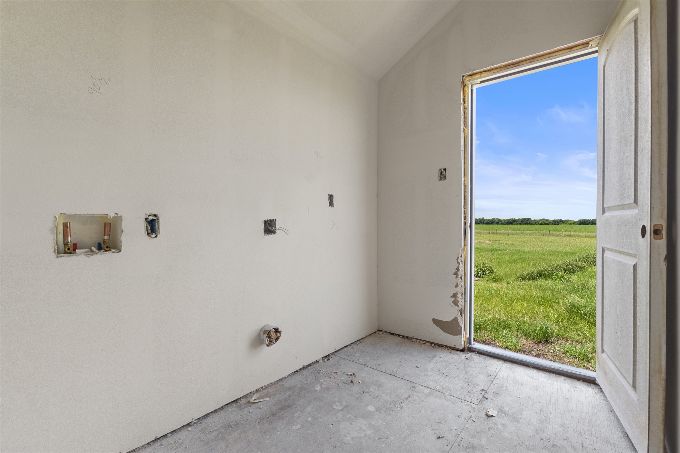 2791 Farm Road 2068 Klondike TX 75448