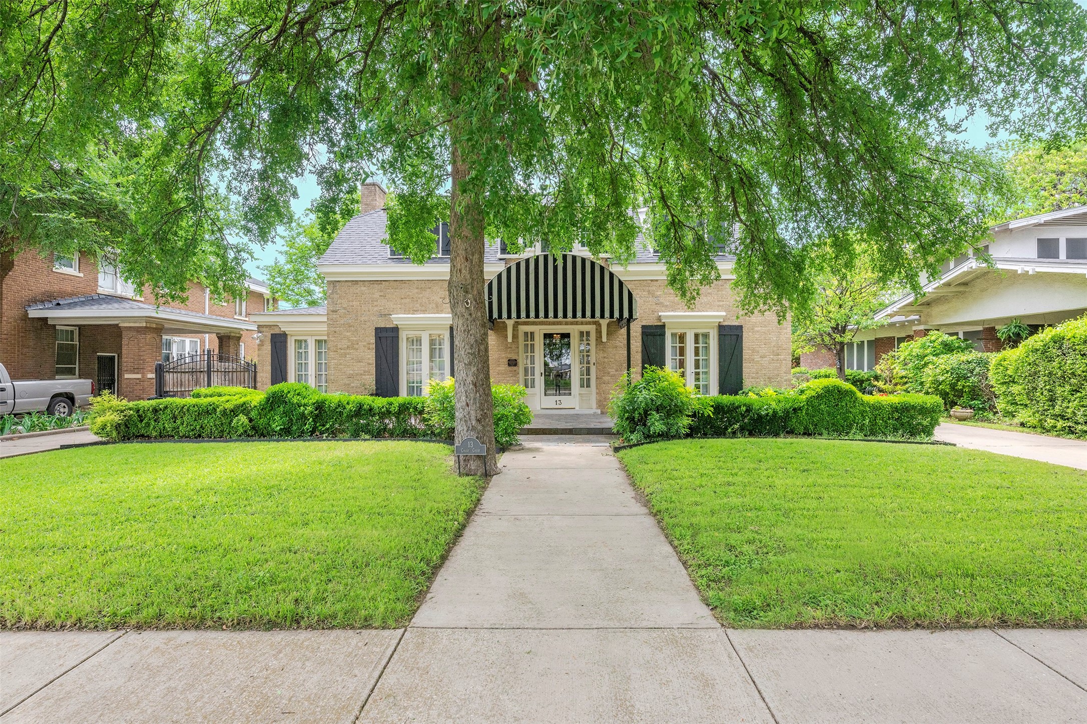 13 Chase Court Fort Worth TX 76110