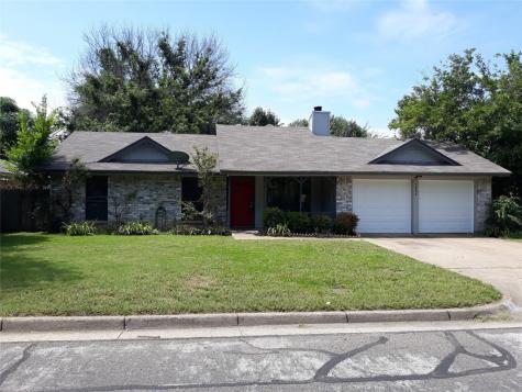 2404 Palo Alto Drive Arlington TX 76015