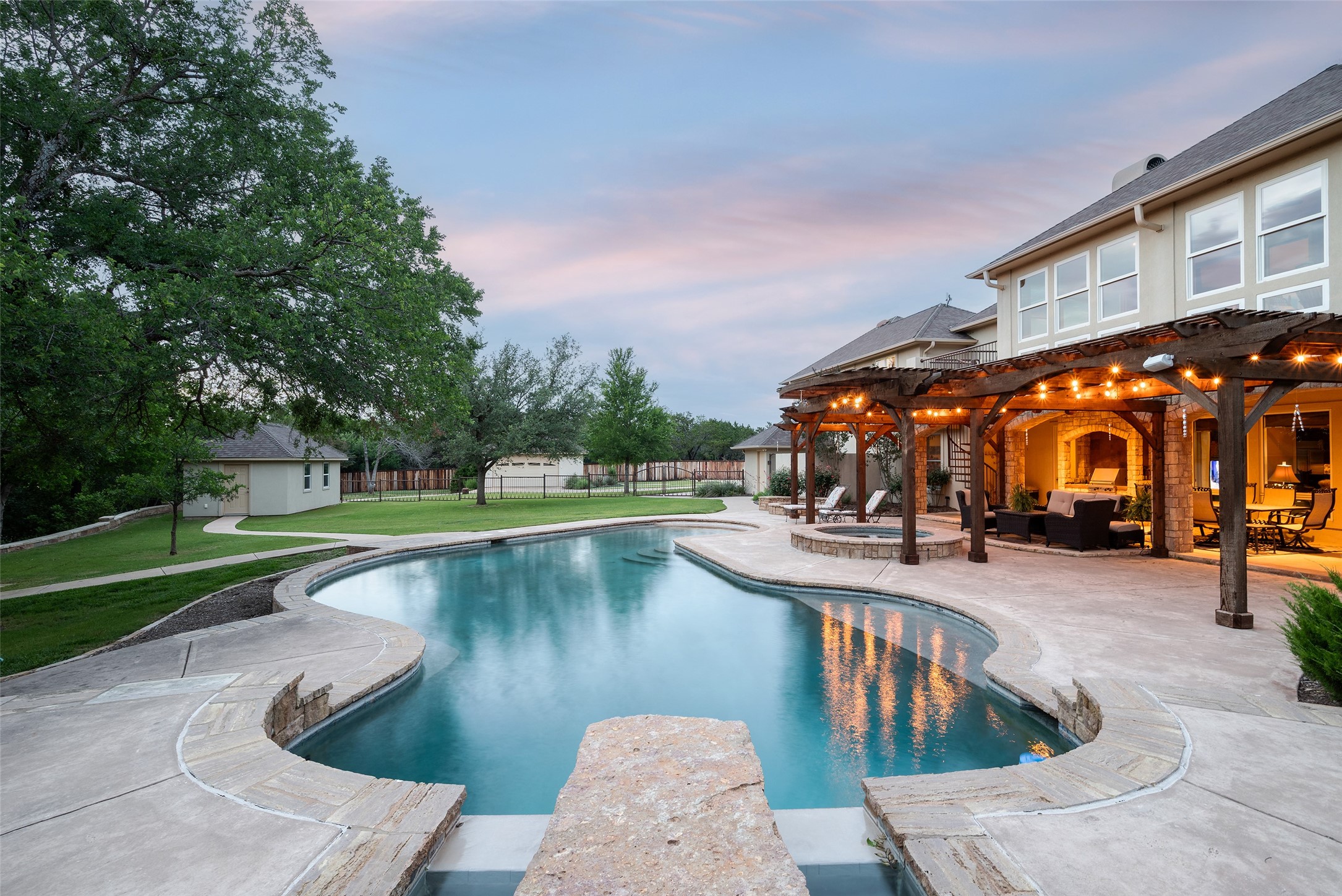 2312 Cactus Rio Lane Weatherford TX 76087