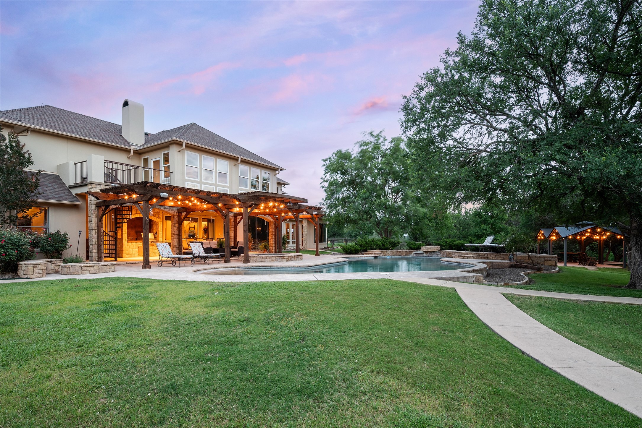 2312 Cactus Rio Lane Weatherford TX 76087