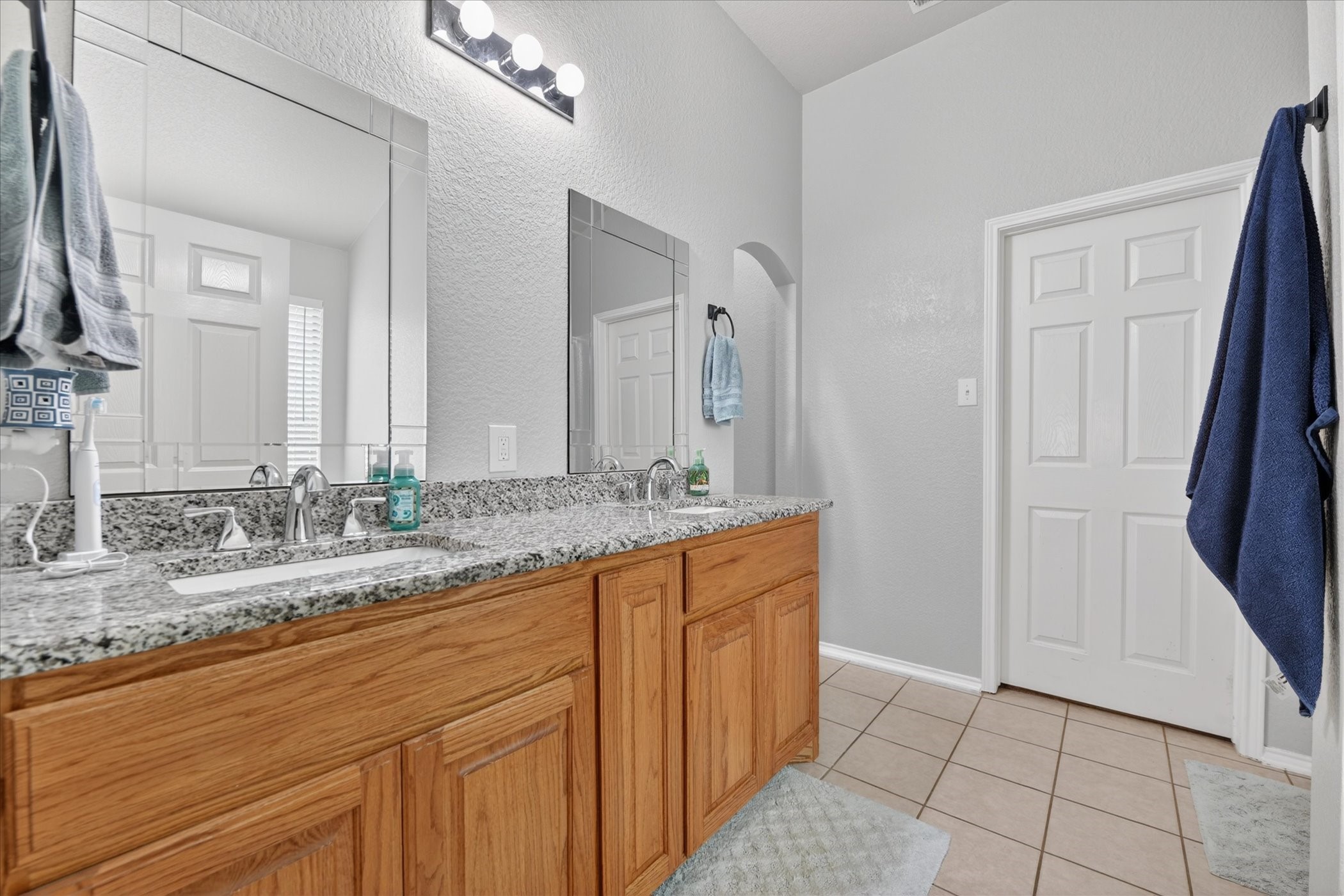 617 Bent Oak Drive Fort Worth TX 76131