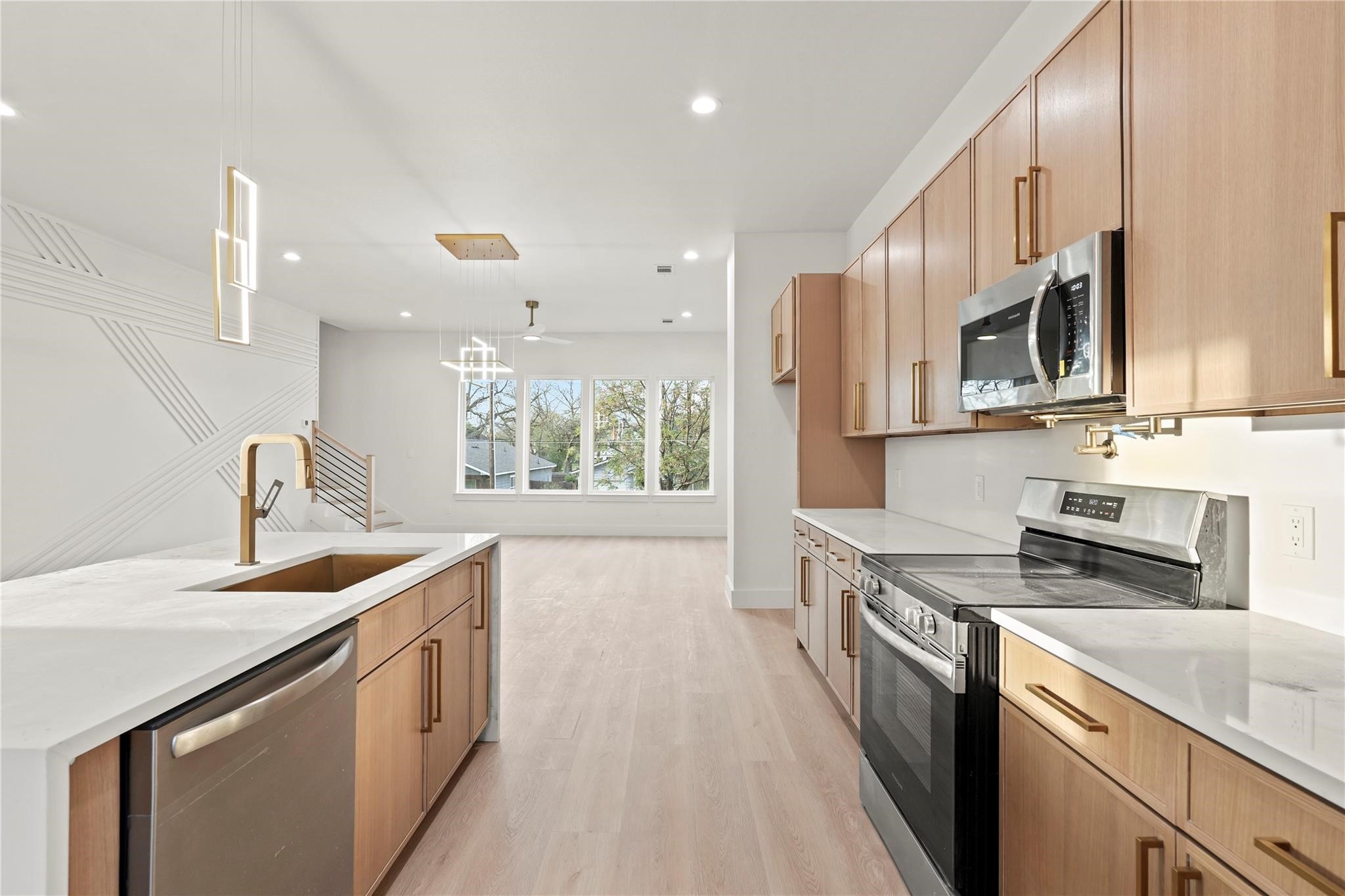 1902 Homeland Street Dallas TX 75212