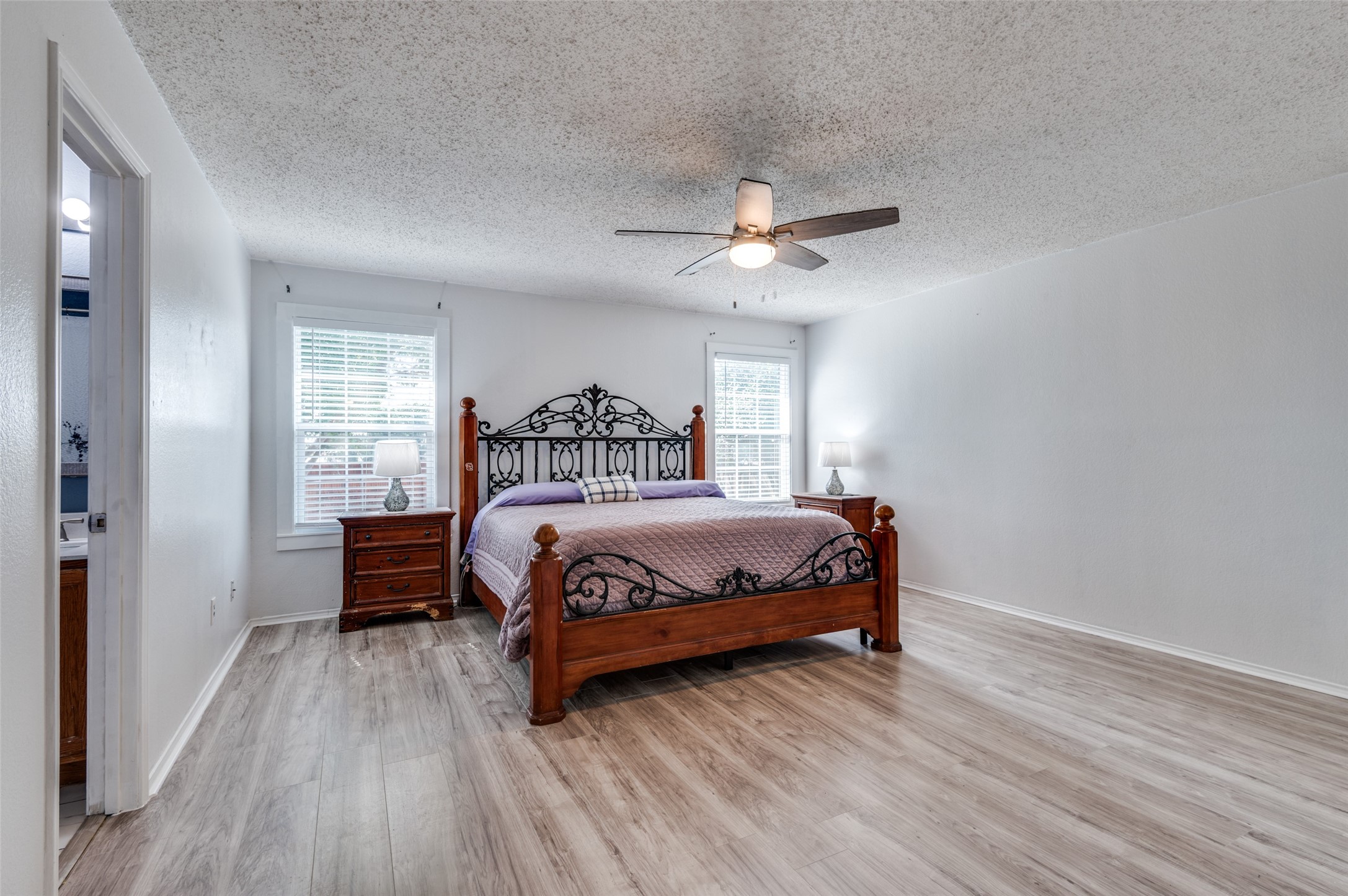 6004 Guilia Drive Grand Prairie TX 75052