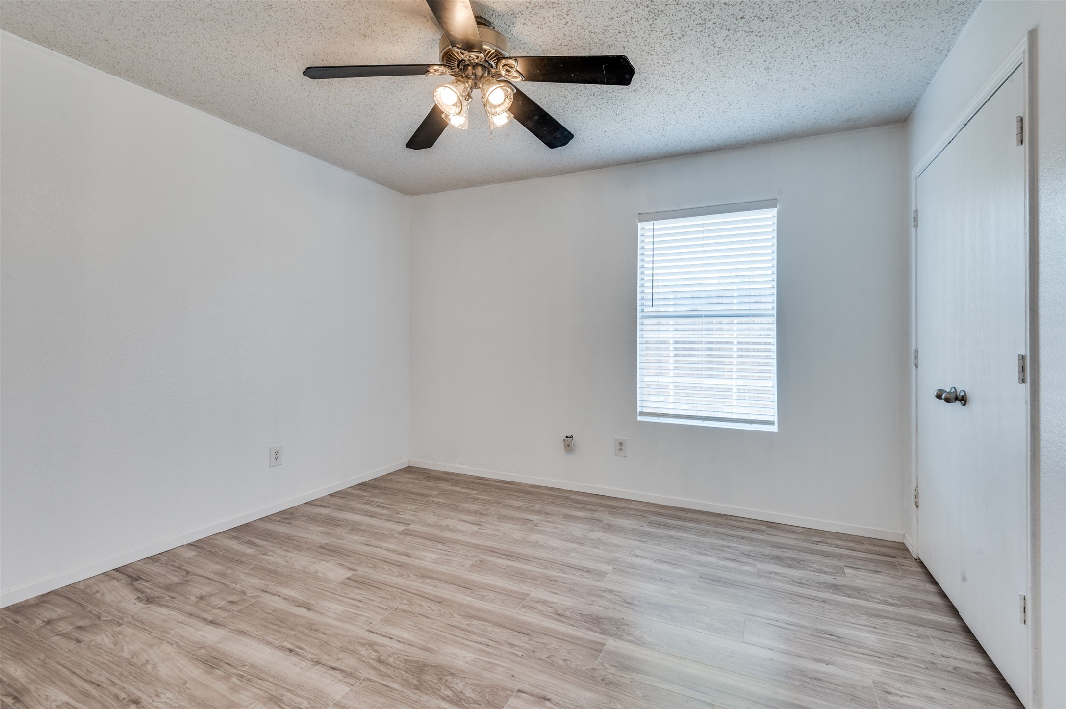 6004 Guilia Drive Grand Prairie TX 75052
