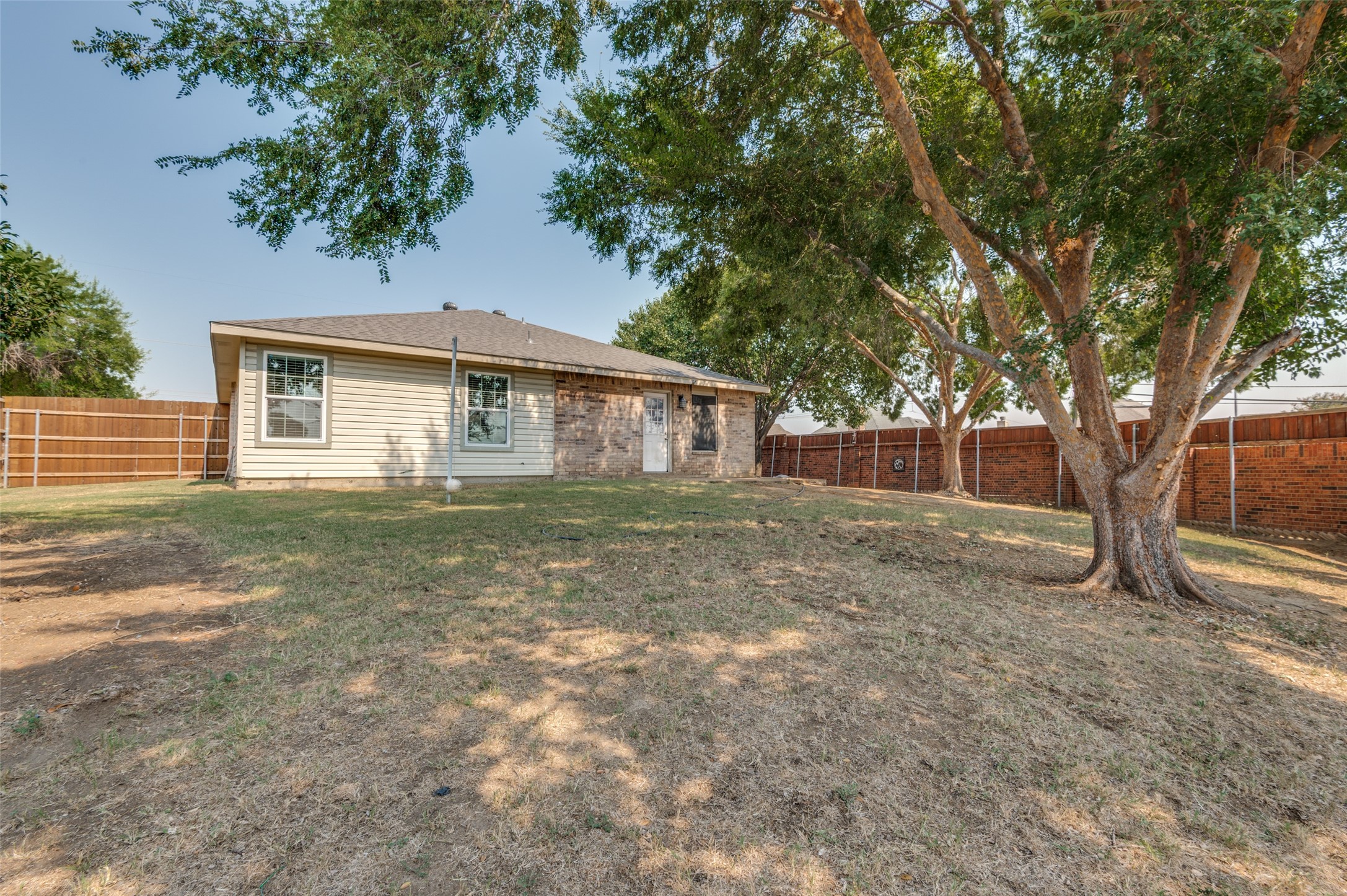 6004 Guilia Drive Grand Prairie TX 75052