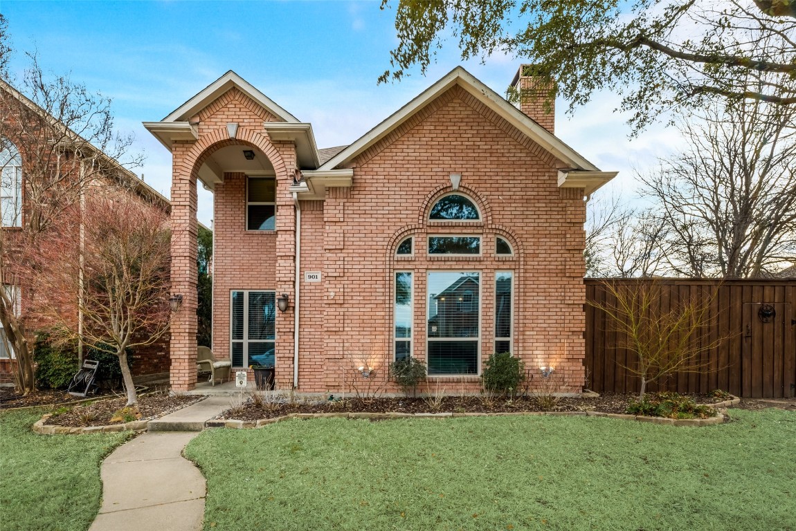 901 Brentwood Drive Coppell TX 75019