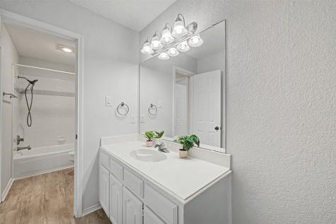 1810 Haydenbend Circle Grapevine TX 76051