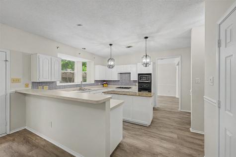 1810 Haydenbend Circle Grapevine TX 76051