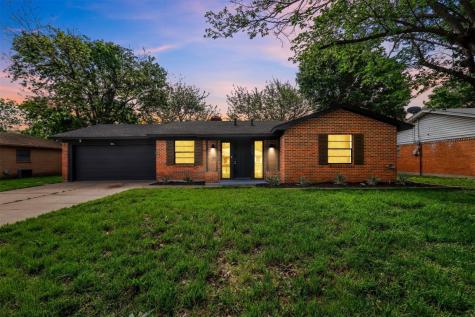 205 SW Gregory Street Burleson TX 76028