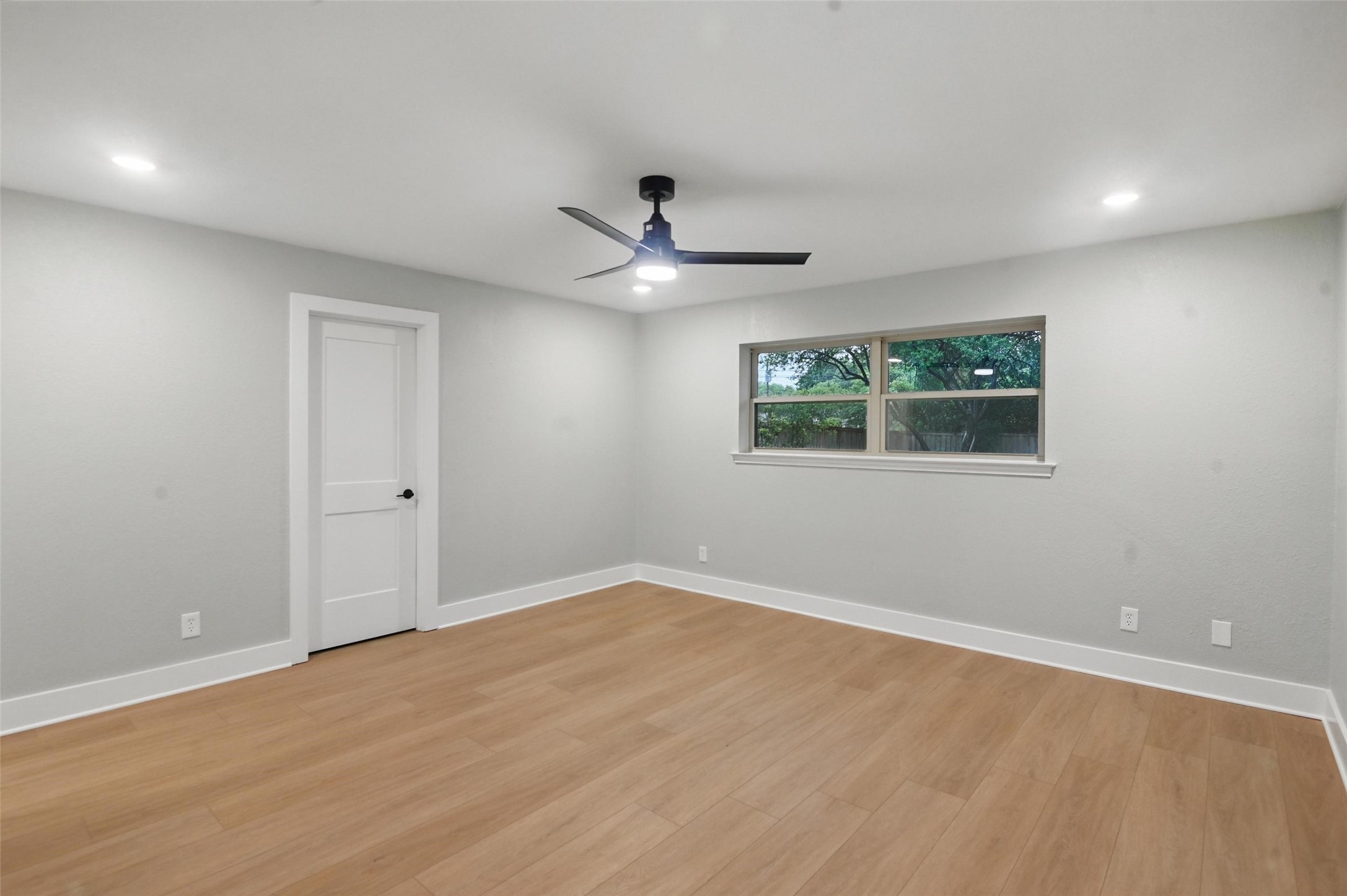 7716 La Risa Drive Dallas TX 75248