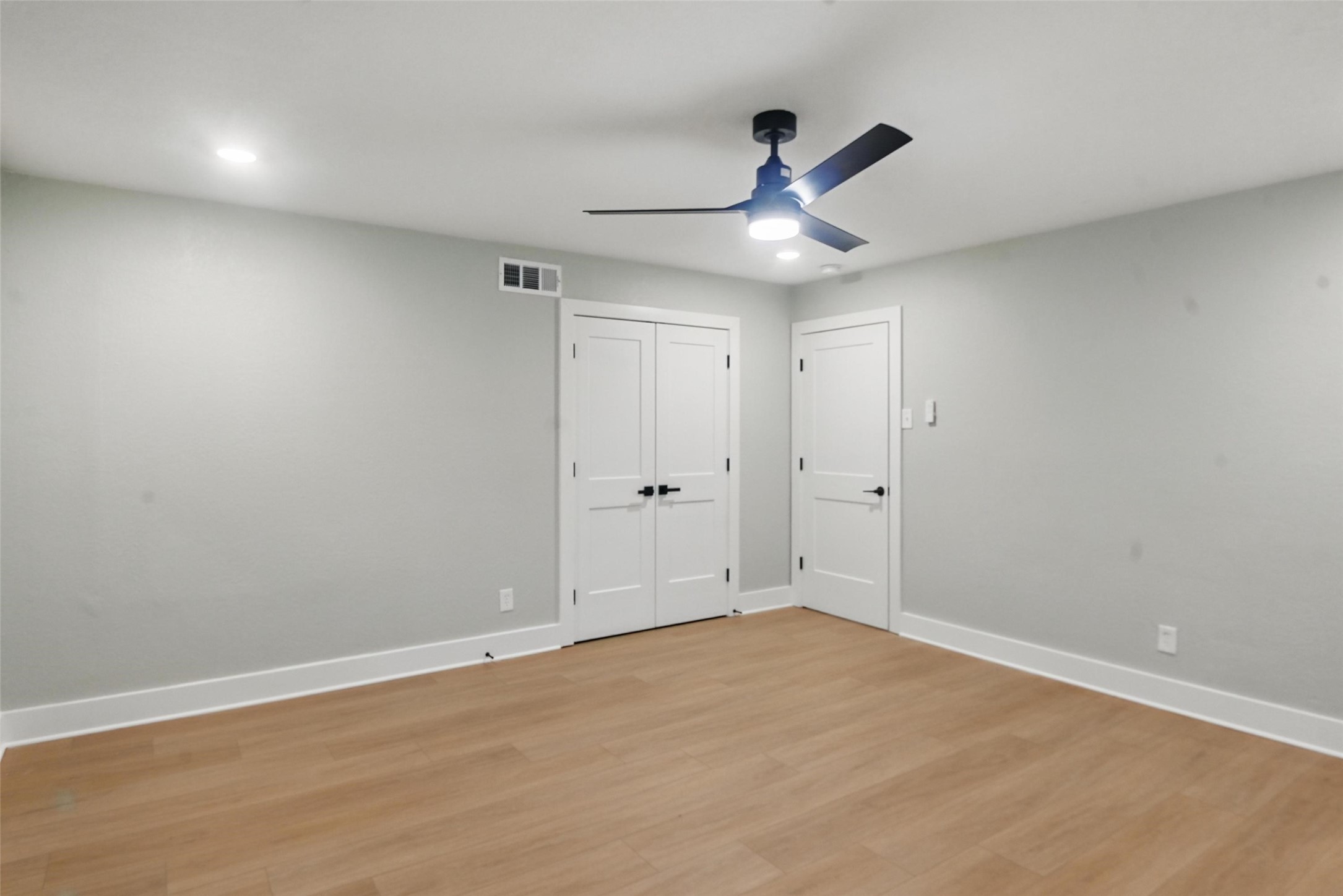 7716 La Risa Drive Dallas TX 75248