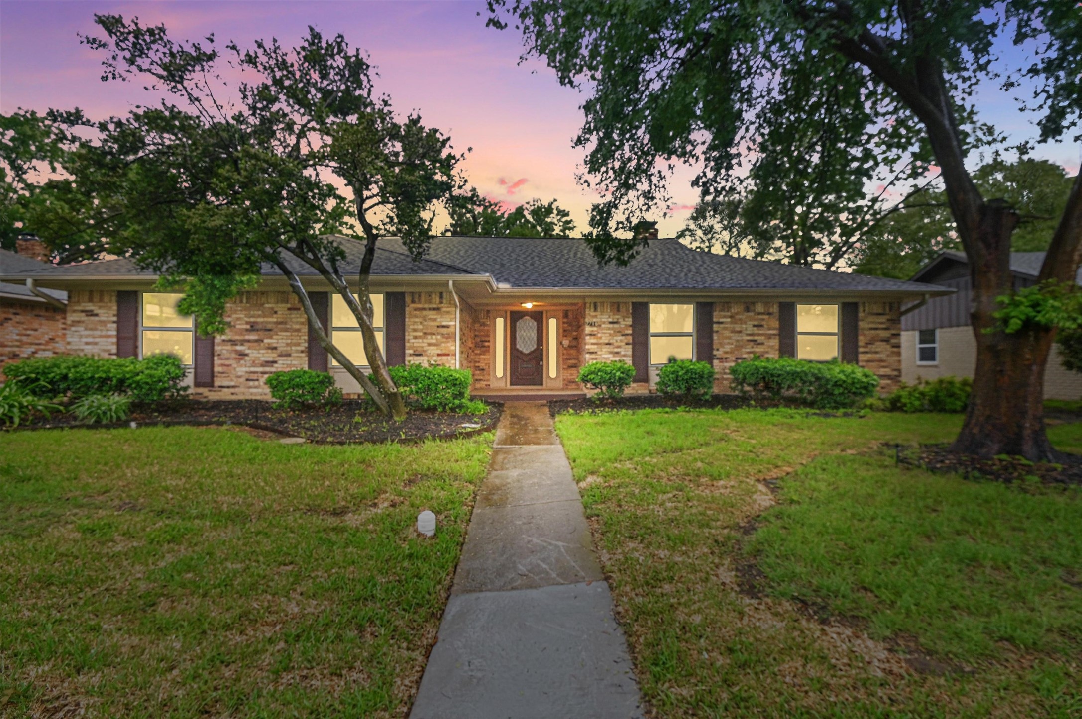 7716 La Risa Drive Dallas TX 75248