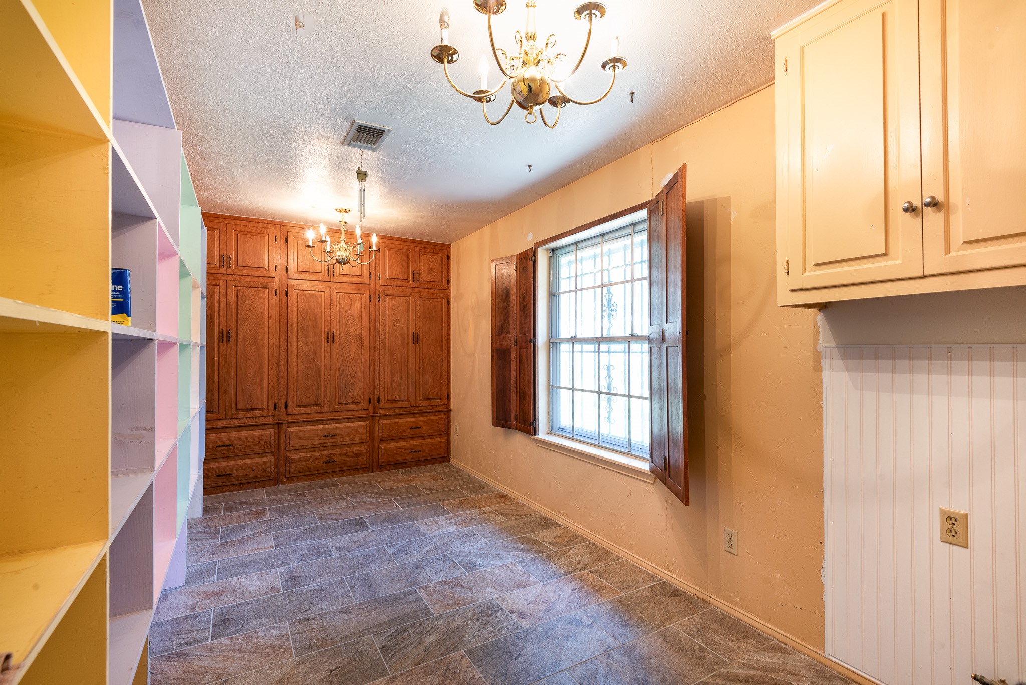5731 Mona Lane Dallas TX 75236