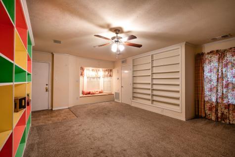 5731 Mona Lane Dallas TX 75236