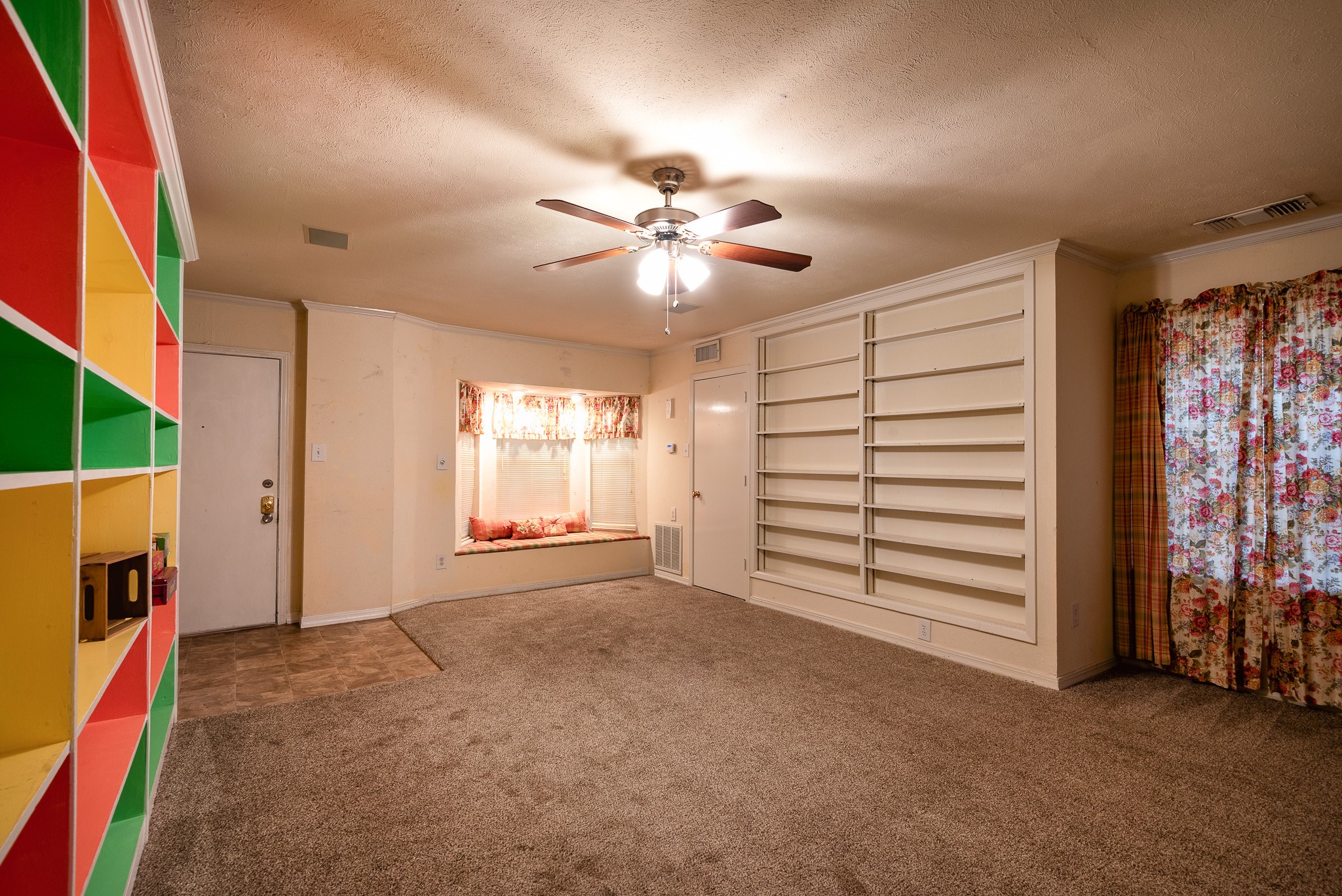 5731 Mona Lane Dallas TX 75236