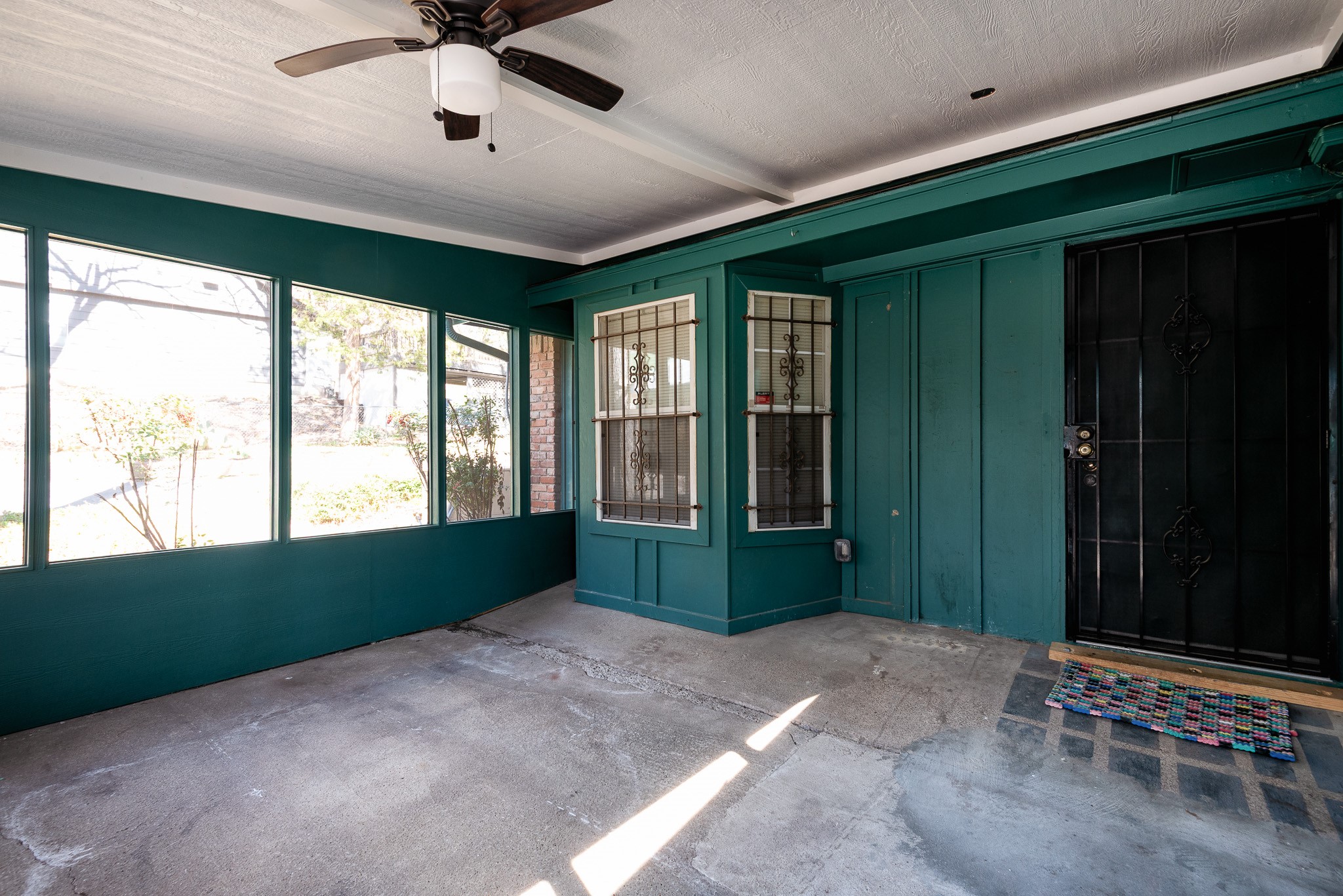 5731 Mona Lane Dallas TX 75236